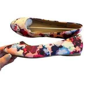 Ballet flats, floral, size 9, never worn